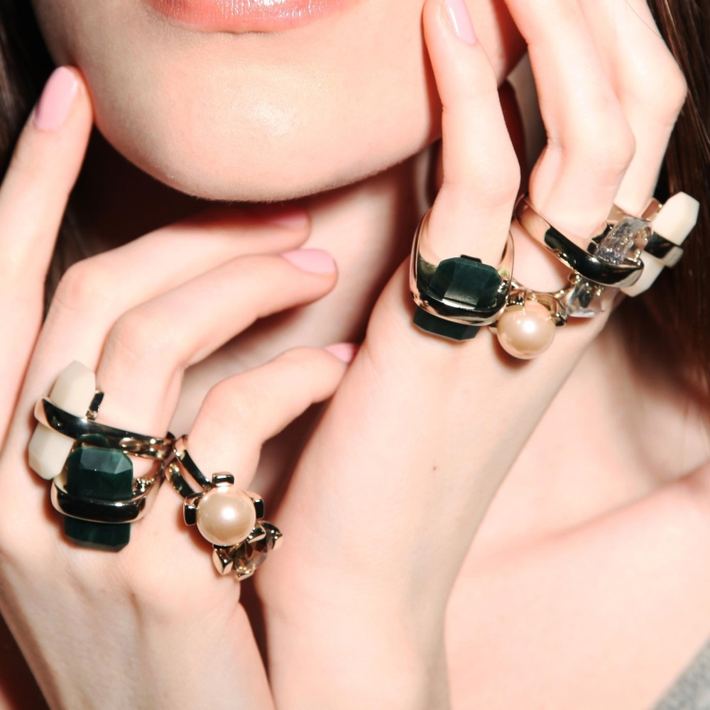 NEW Lele Sadoughi 12K Gold Sunrise Reef Ring - Picture 4 of 7